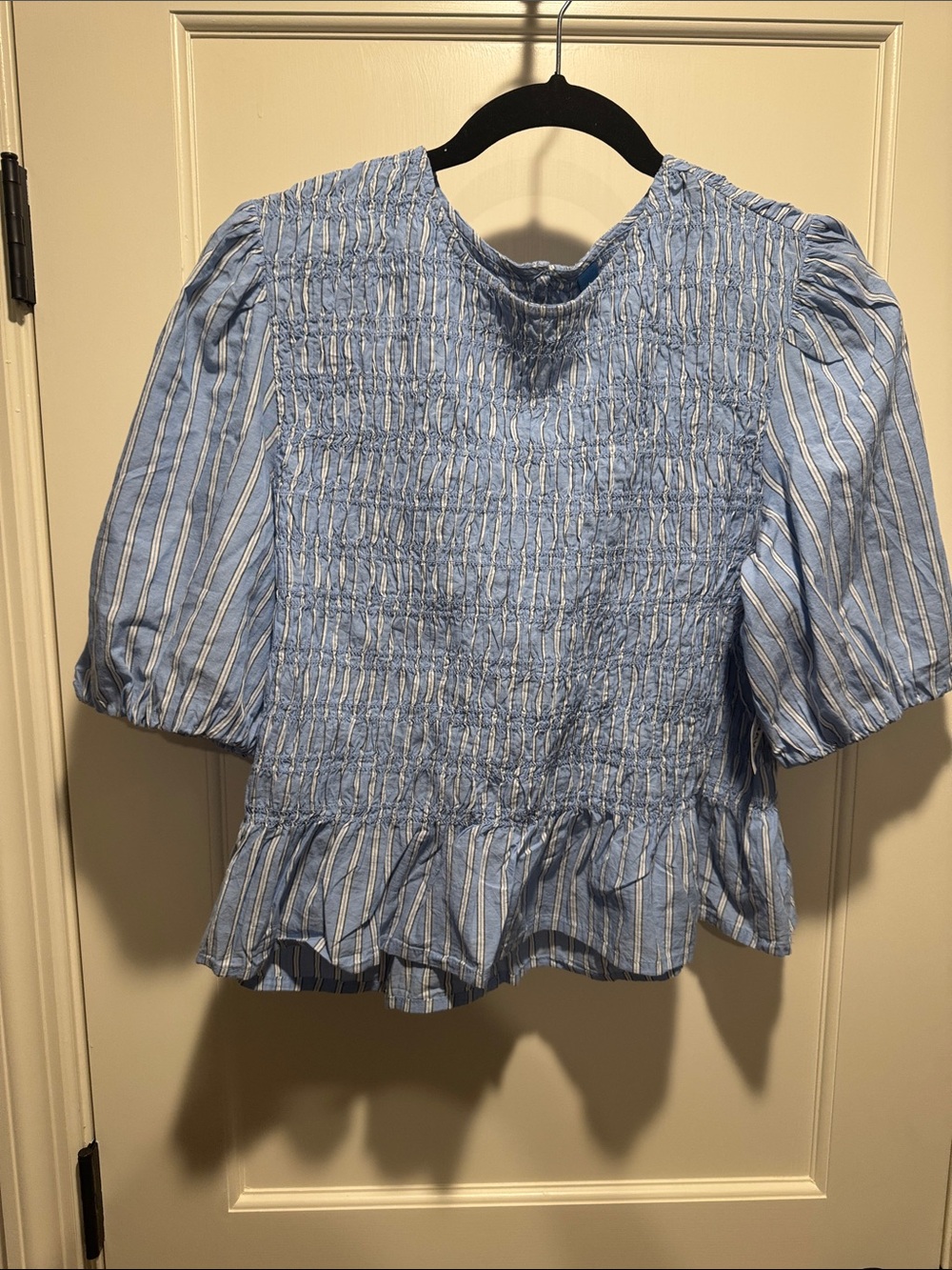 Old navy ruched puffy sleeve peplum blouse M tall